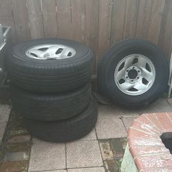 Toyota Tacoma tires