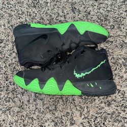 Kyrie 4 GS 'Halloween' Size 6.5y (no box)