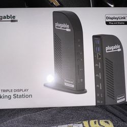 Plugable USB-C Triple Monitor Docking Station