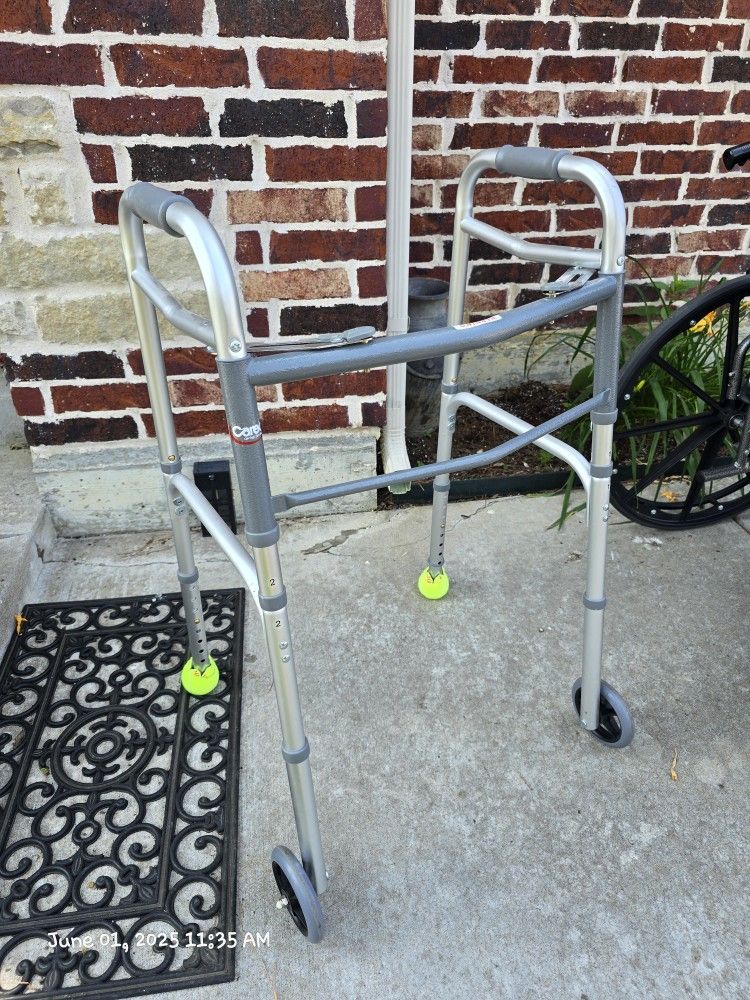 Walker By Carex