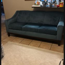 Best Home Furnishing Couch 