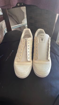 Men’s athletic shoes