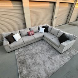 Large Living Spaces 2-Piece Sectional 