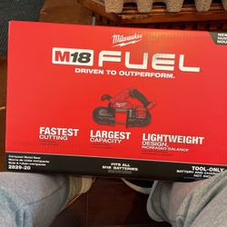 MILWAUKEE M18 FUEL COMPACT BAND SAW 