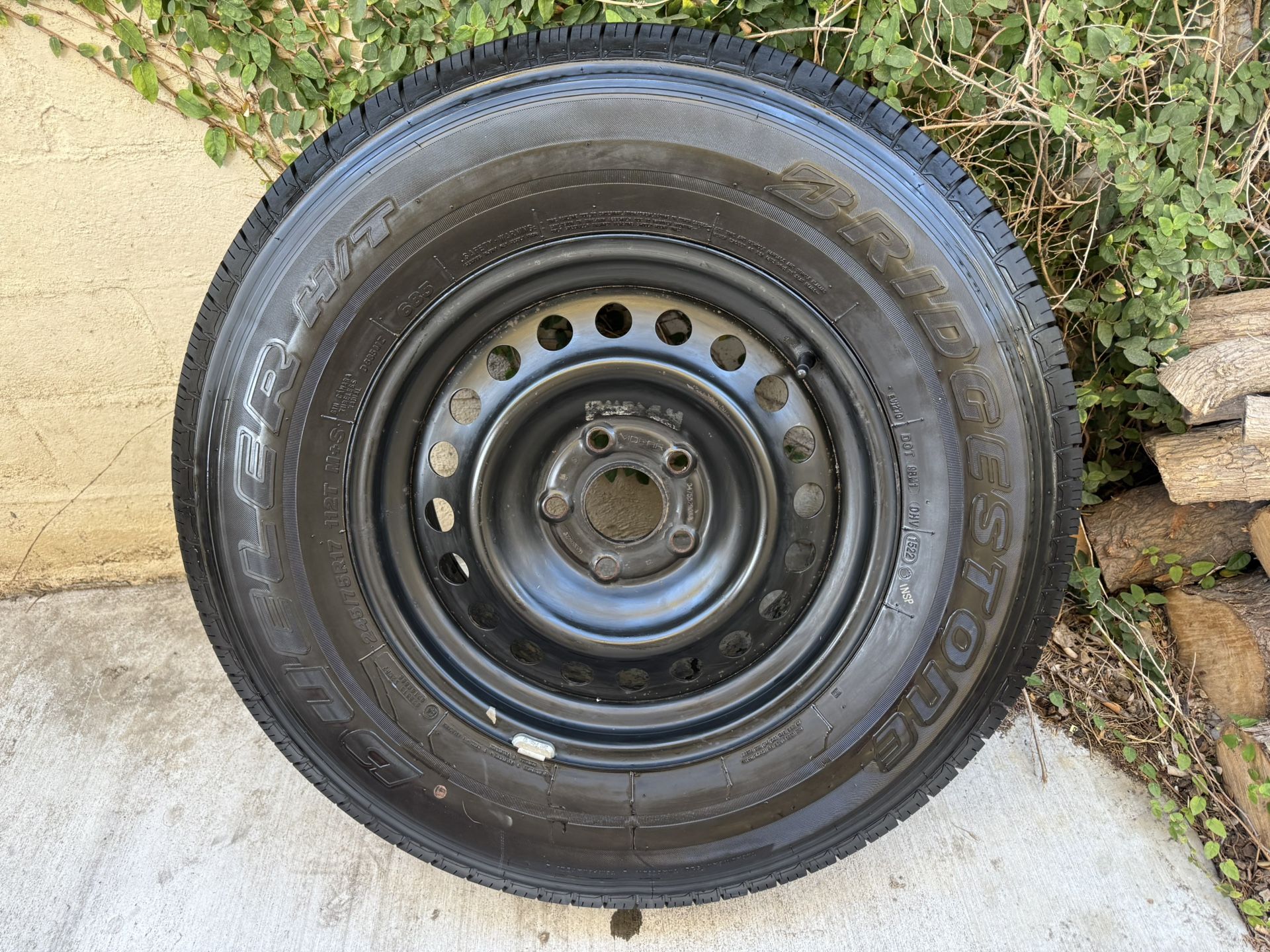 2022 Jeep Gladiator Spare Wheel