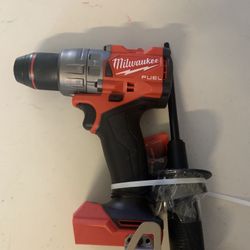 Milwaukee M18 Hammer Dril 