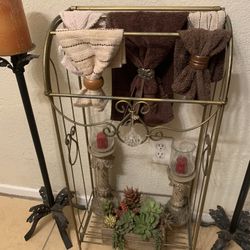 Towel Rack