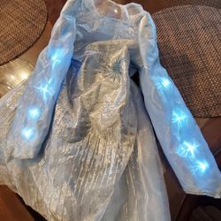Disney Frozen II Elsa Light Up & Sound Costume Dress sz 4-6x Halloween