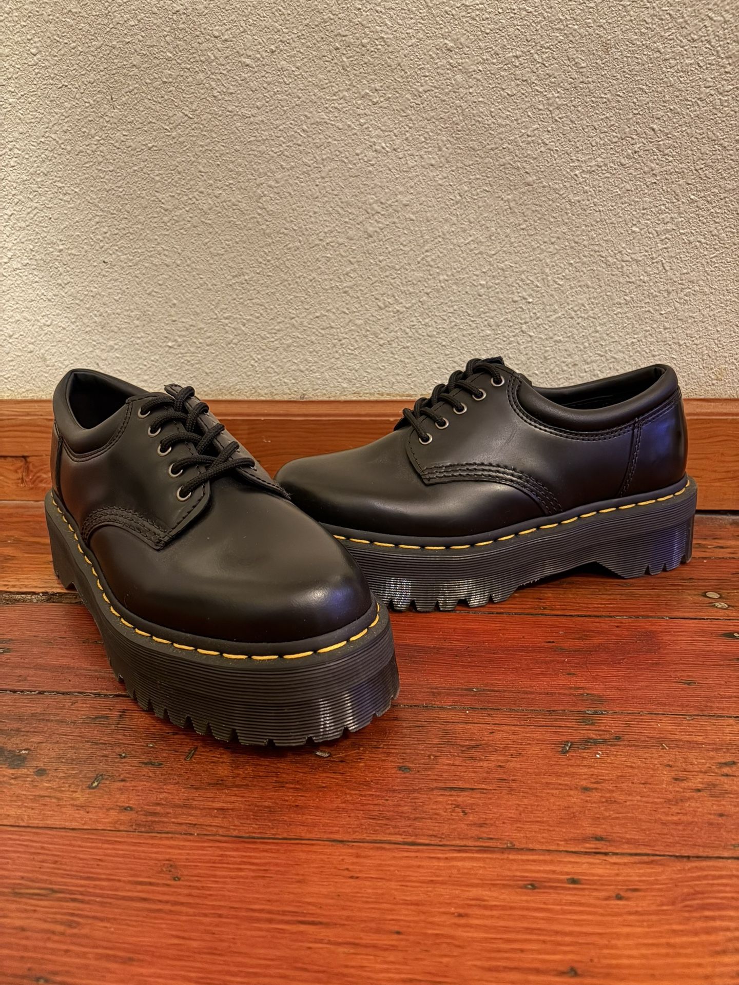 Dr. Martens 8053 Platform Shoes w9