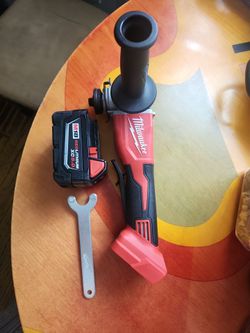 Milwaukee Brushless Grinder with 5.0 battery