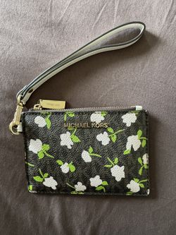 Michael Kors Wristlet