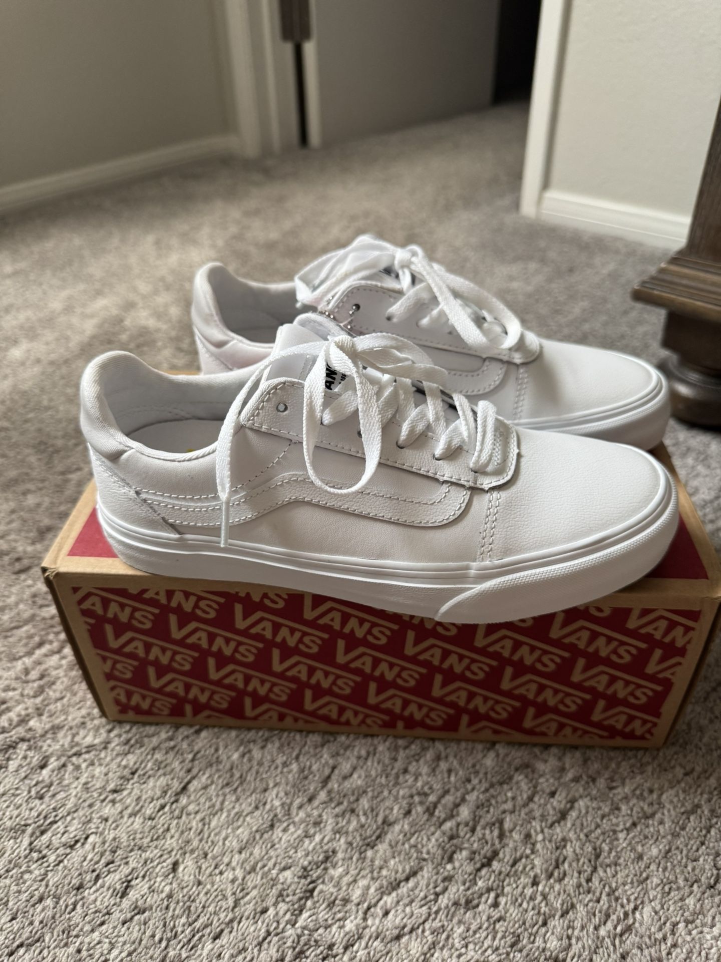 Vans sneakers size 7 1/2