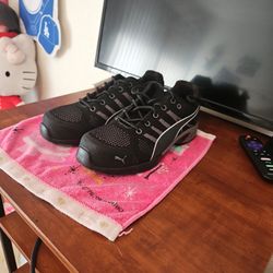 Puma Womens Steel Toe.size 8.