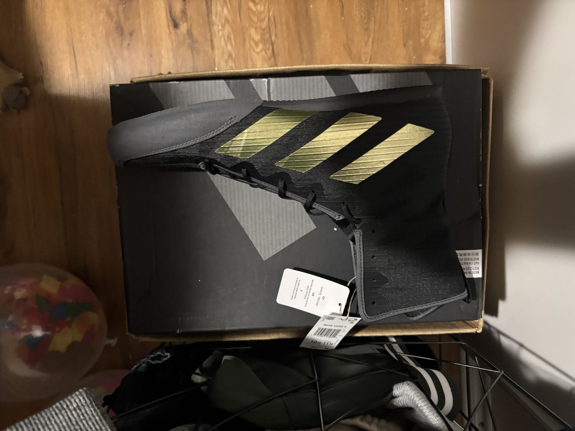 Adidas Box Hog 4 Black/Gold,size 10.5