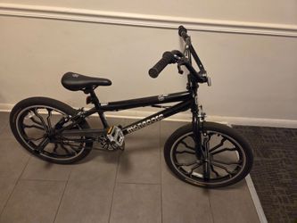 20' inch boys mongoose bike