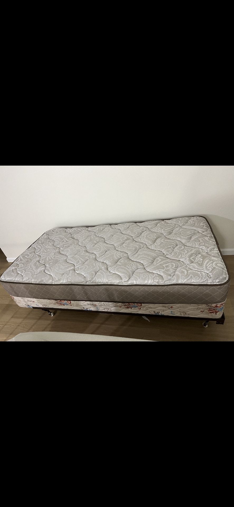 Twin Bed Set + Sheet Etc