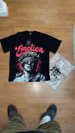 Size XL (Thorn)Mixed Emotions Shirt