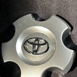 Toyota Center Wheel Cap (6in. 5 lug)