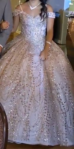 Rose gold Off-Shoulder Quinceanera Ball Gown Size S