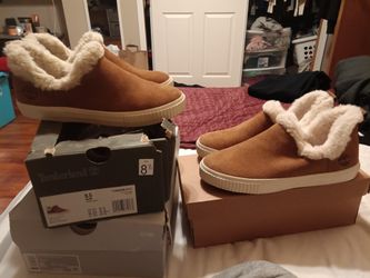 Women Low Top Timberland New Never Used $40 Each 