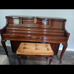 Wurlitzer Piano Great Condition