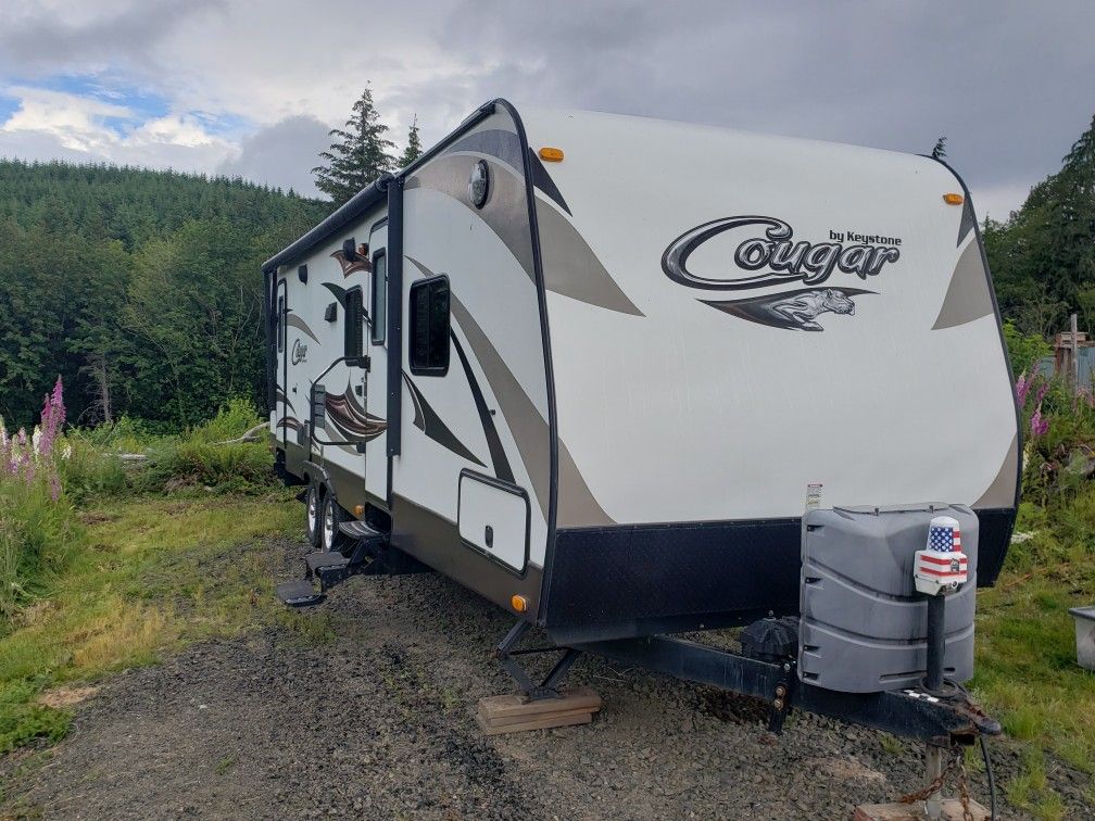 2015 Keystone X-Lite
