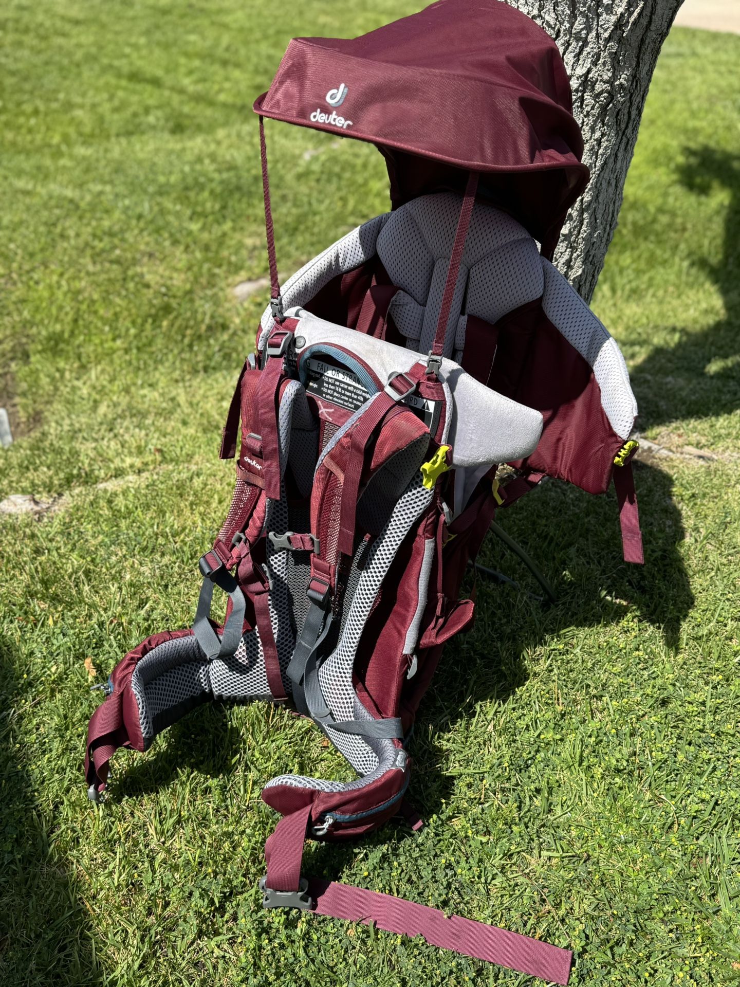 Deuter Kid Comfort Child Hiking Carrier 14 L Burgundy Color