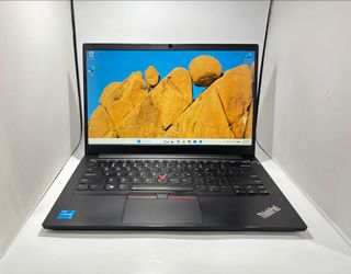 LENOVO E14 14” Core i5-1135G7 16GB RAM 256GB SSD Windows 11 PRO