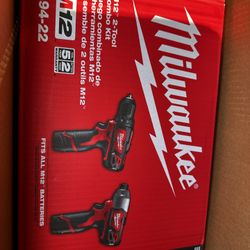 Milwaukee  M12 Kit