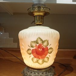 Old Fenton Gone With The Wind Lamp