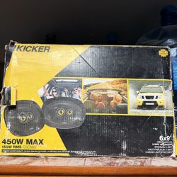Kicker speakers