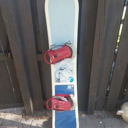Ride Fleetwood All-Mountain 161 With Salomon Bindings & Burton Bag