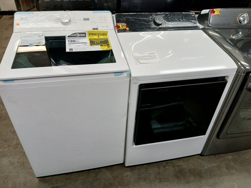 NEW !! LG WHITE JUMBO 5.0 CU FT TOP LOAD WASHER AND GAS DRYER SET
