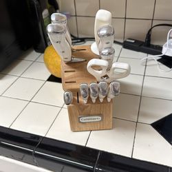 Cuisin Art Knife Set Has All Except One