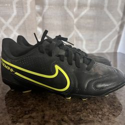 Nike Youth Tiempo Legend Soccer Cleats 