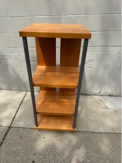 Shelf with wheels