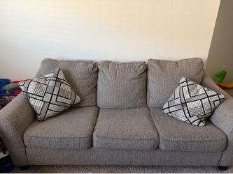 Couch set