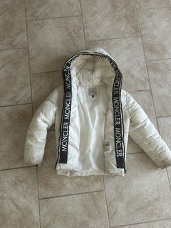 Moncler Puffer Coat (S)