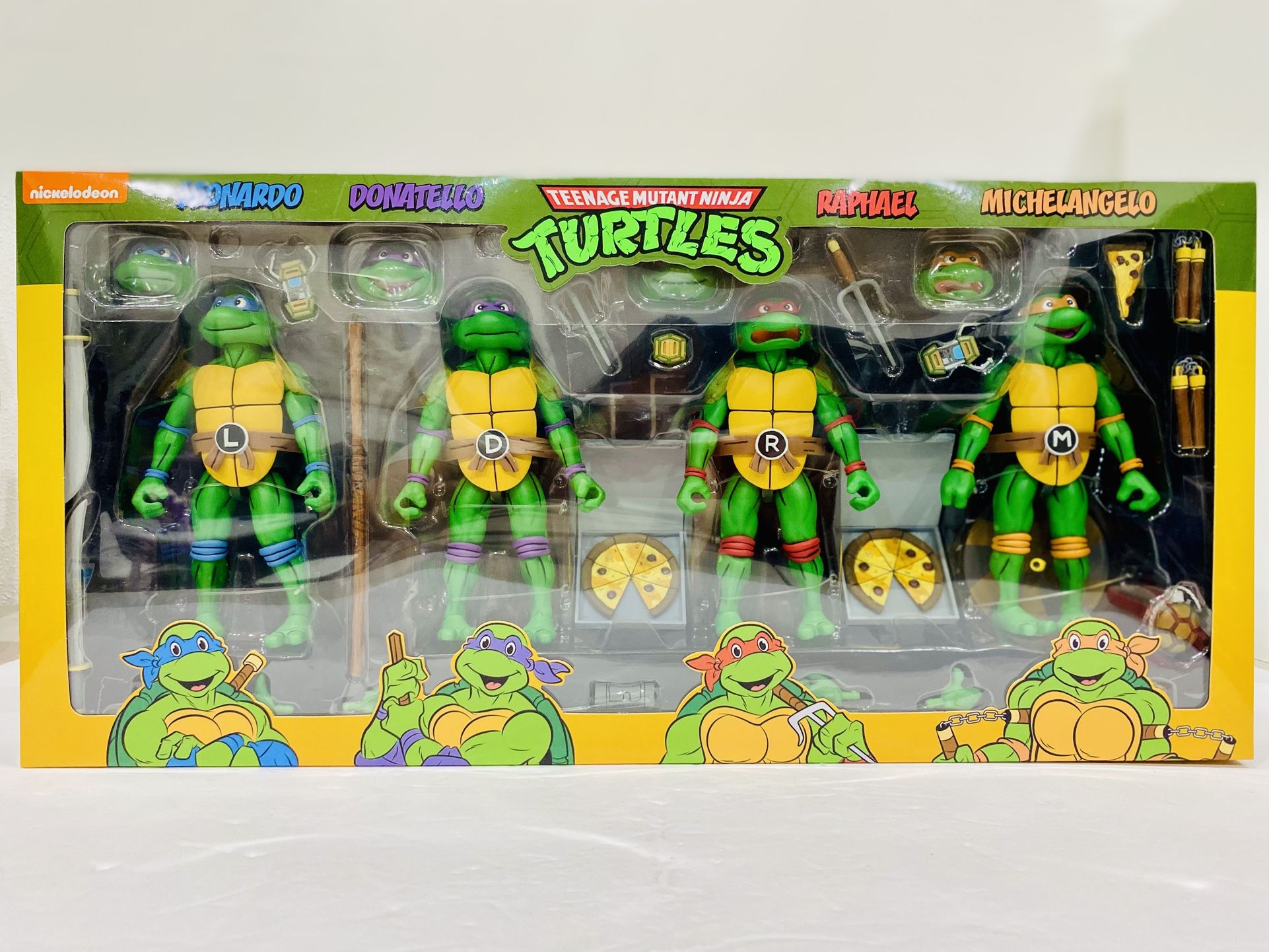 NECA Teenage Mutant Ninja Turtles Target Haulathon 6” Figure