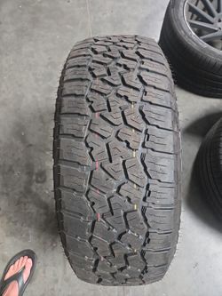 1 NEW FALKEN TIRE. 285/65/18. A/T