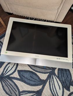 27inch Vizio HDTV 20$