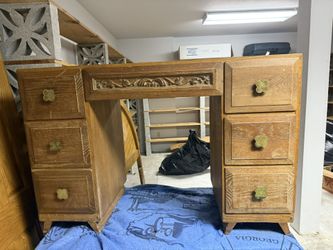 Solid oak Desk