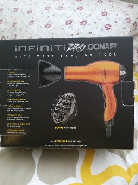Infinity pro by conair styling tool