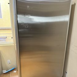 Sub Zero Refrigerator