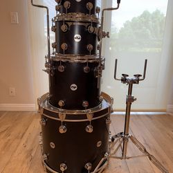 DW Collector’s 4 Piece Shells Maple DW9900 Tom Stand Drum Workshop Used Satin Oil Ebony