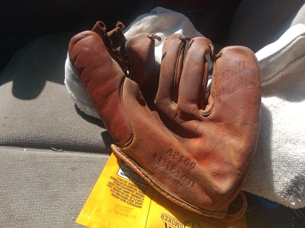1950s Wilson Ball Hawk Frank Sauer A2160 baseball Glove