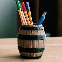 Barrel Desk Pen Holder.