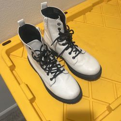 White/black Combat Boots 