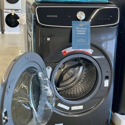6.0cu. Samsung FlexWash Front Load - Scratch And Dent- Financing Available 