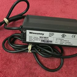 Winsunny 3A Wheelchair / Scooter Battery Charger with XLR Connector